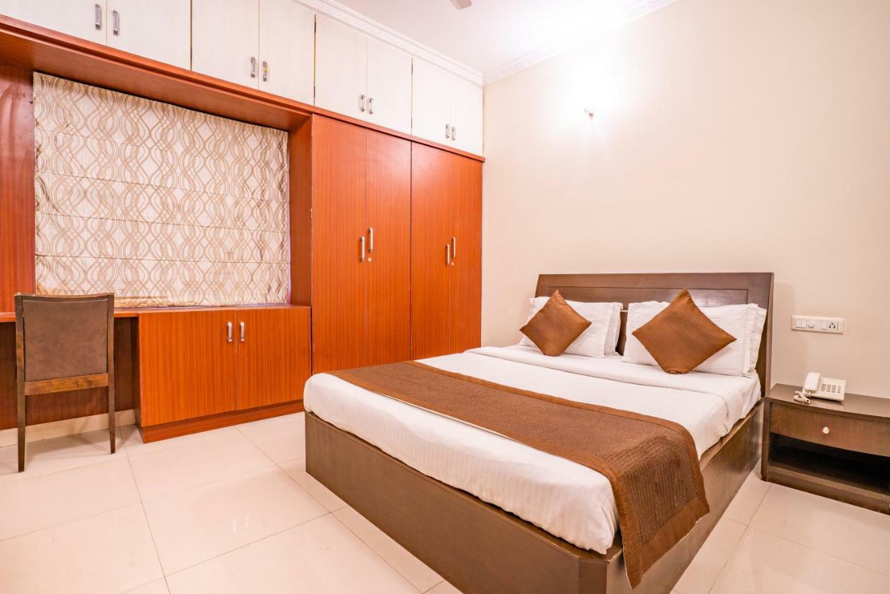 Blueberry Service Apartments Hyderabad Exterior photo