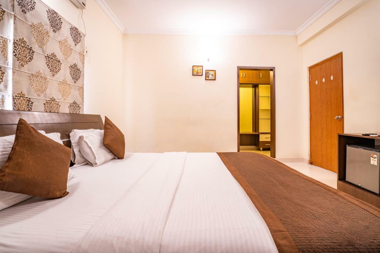 Blueberry Service Apartments Hyderabad Exterior photo